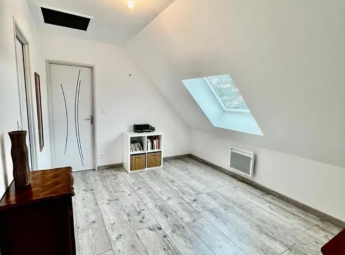 Vila Maison 3 Ch Vue Sur Confortable Lumineuse Belle Terrasse Grand Jardin 10 Mn A Pied De La - Proche Superette Et Omaha *