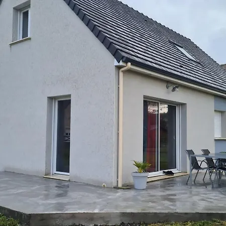 Maison Vue Mer: Seaside Comfort With Garden Terrace *