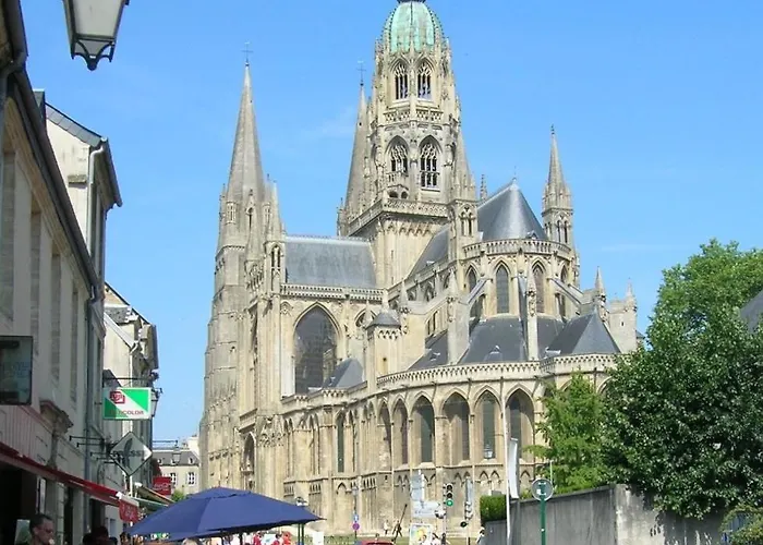 Maison Vue Mer: Seaside Comfort With Garden Terrace *